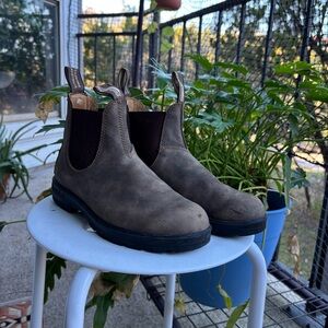 Blundstone Classic Chelsea Boots